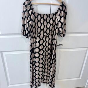 NWT Maurice’s medium casual dress with side slit, hits below knee, short sleeve